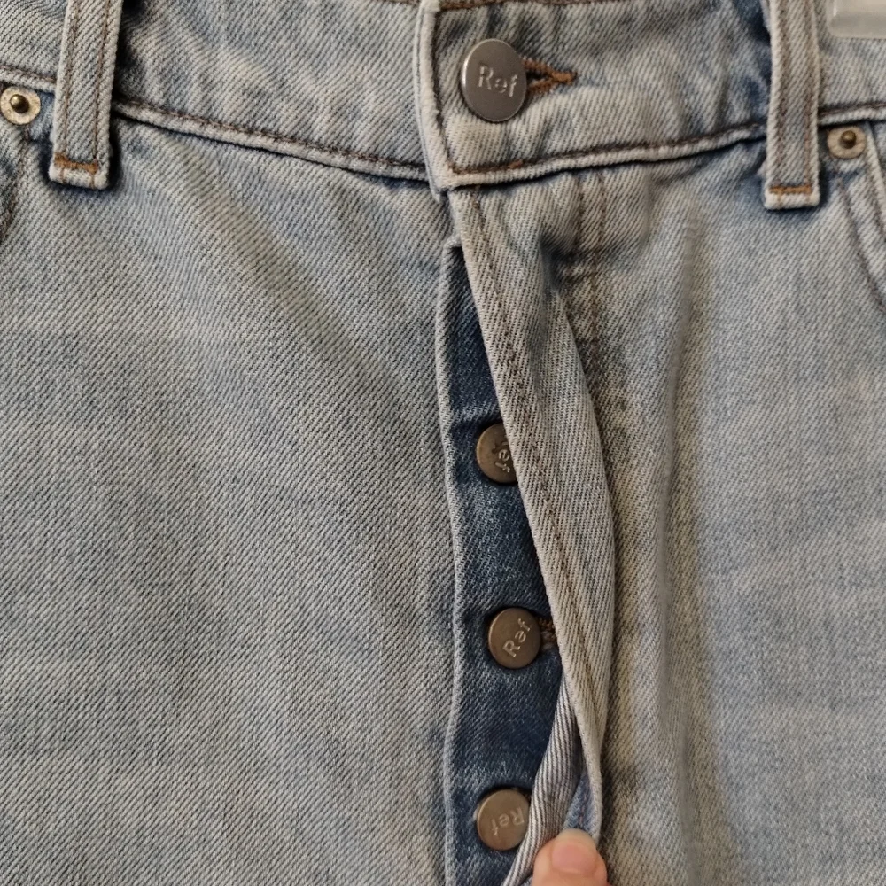 Reformation distressed shorts - Picture 7 of 12